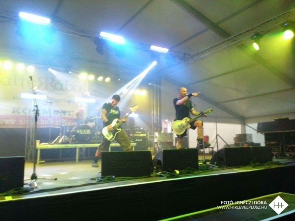 11801947_866893683407215_1106089637_n