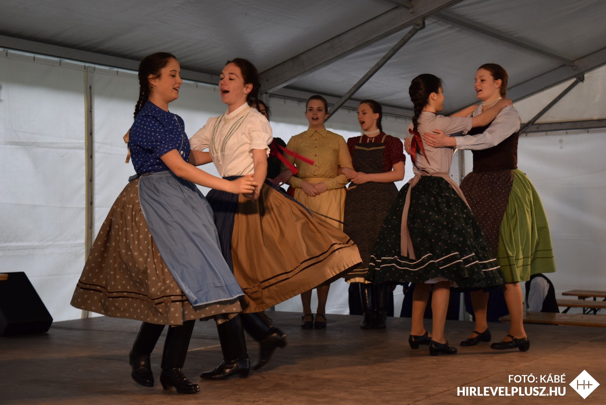 Elfújta a szél? Dehogy! – a 2016-os Herényi Virágút vasárnapi eseményei