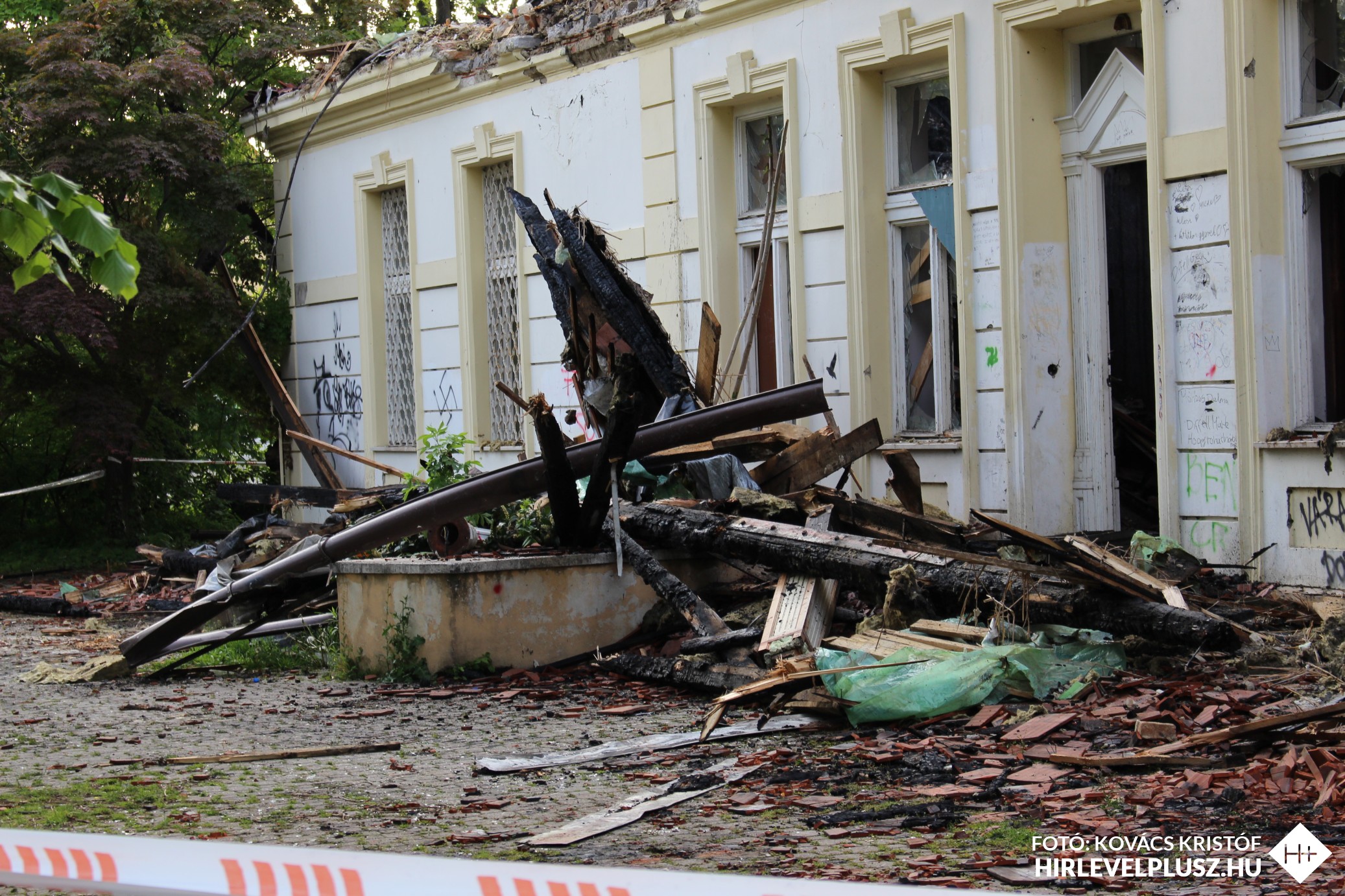 Kommentár nélkül: ennyi maradt az egykori Brenner-villából