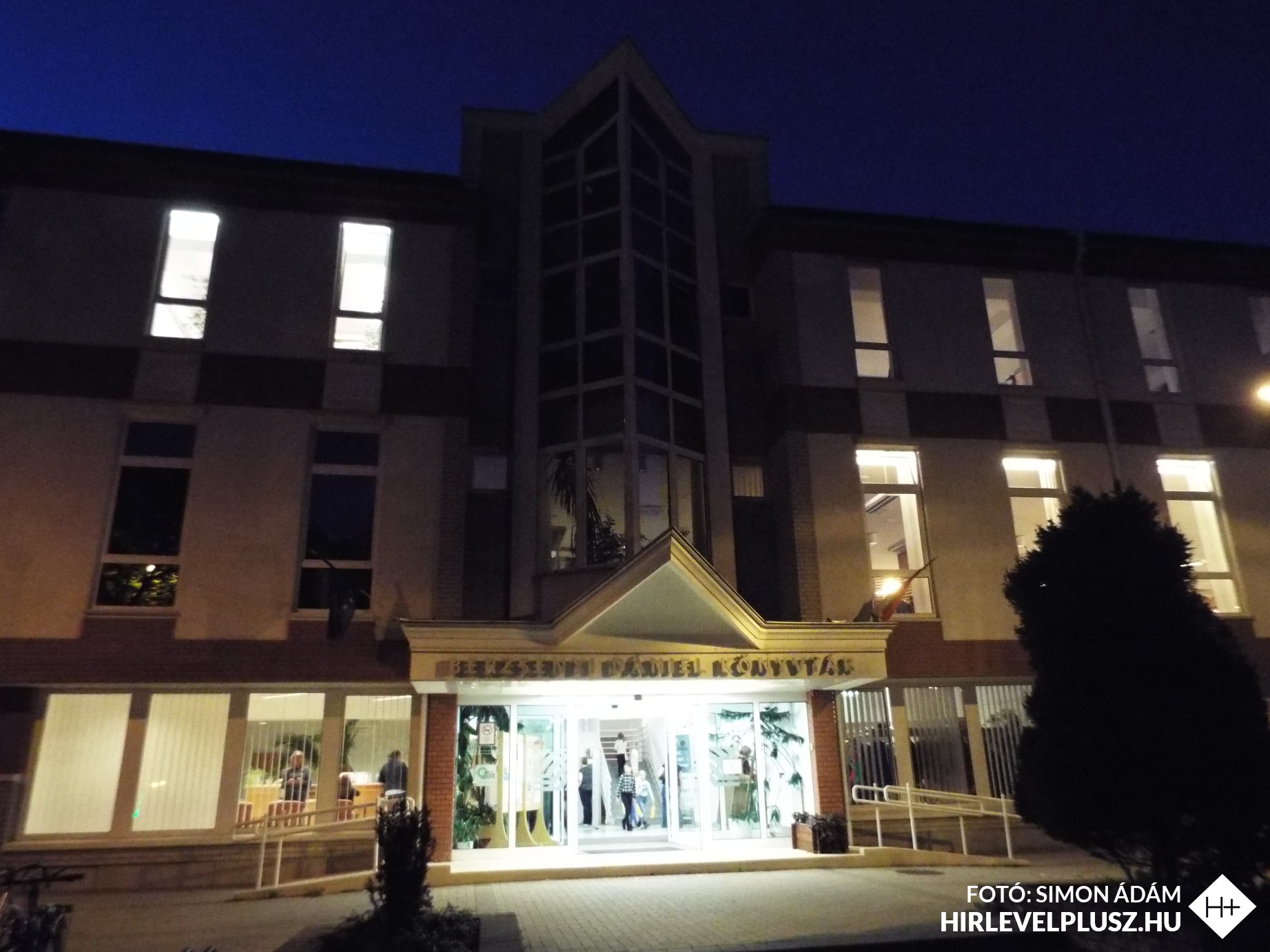 Fiókkönyvtárait ajánlja olvasói figyelmébe a Berzsenyi Könyvtár