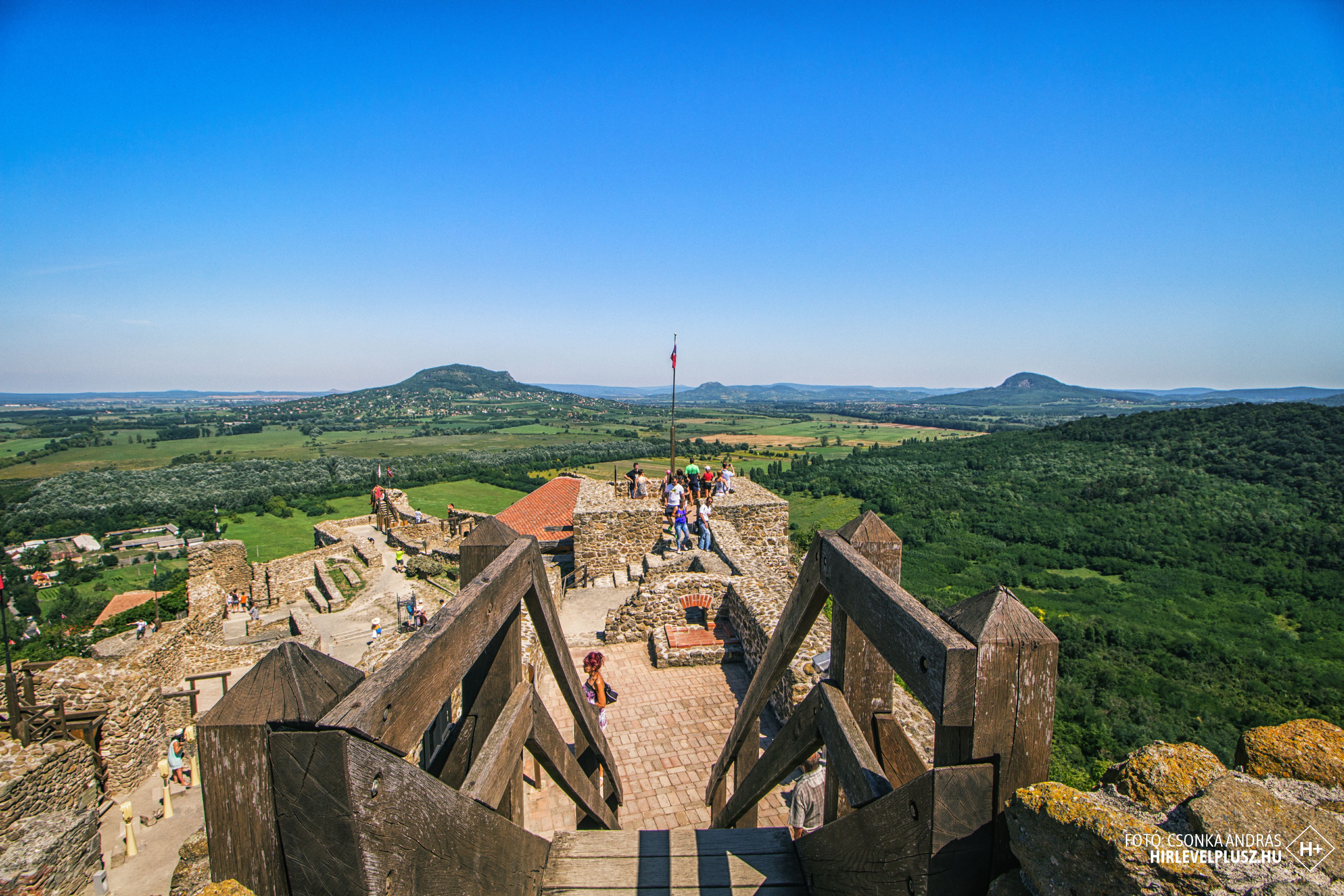 Lenyűgöző a kilátás Szigliget várából