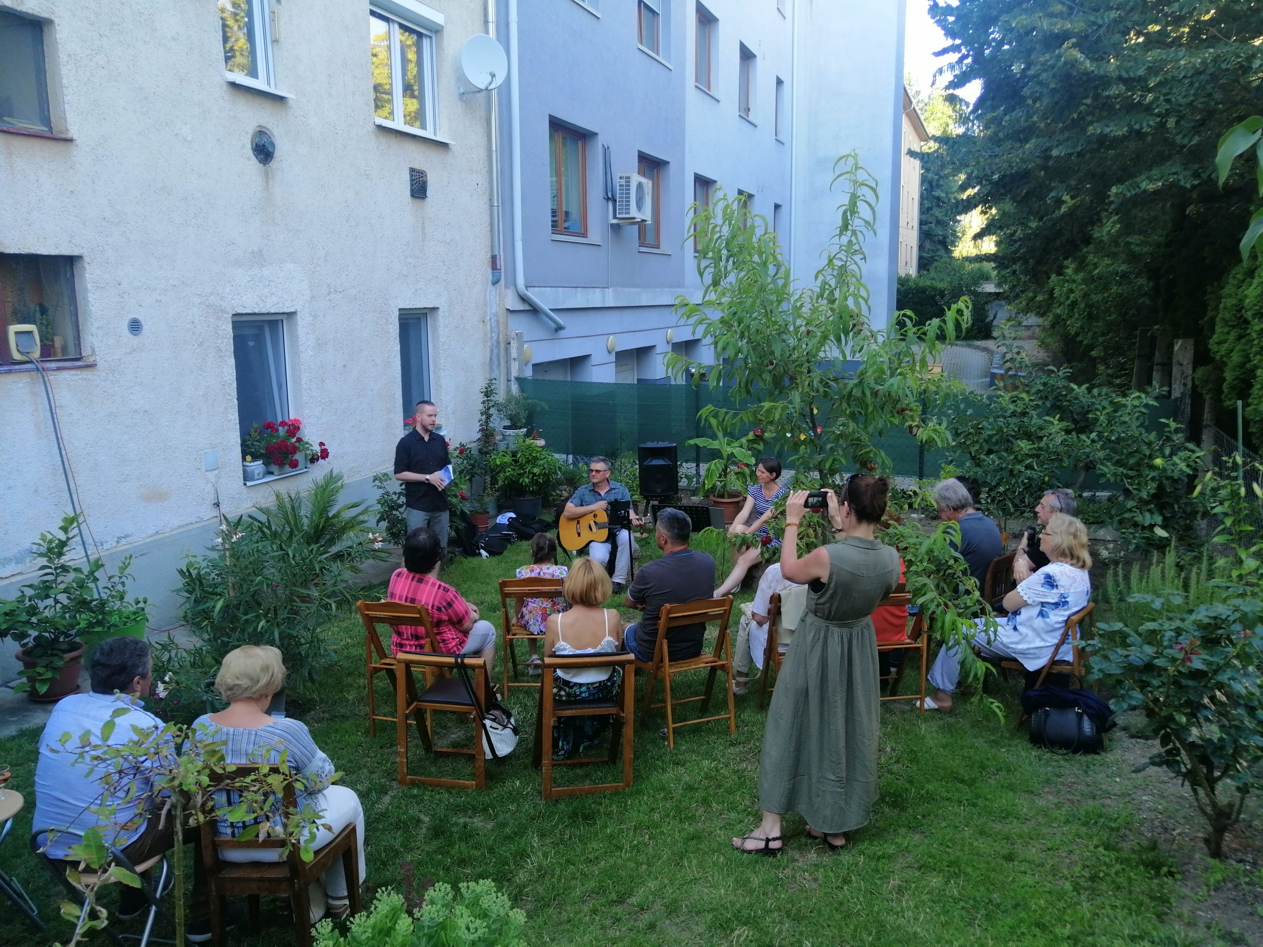 Zenével, verssel, közösségek a közösségéért Vas megyében