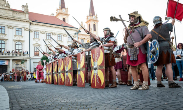 ÉLŐ: videós közvetítés a 25. Savaria Történelmi Karnevál pénteki felvonulásáról